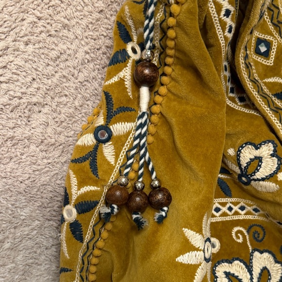 FREE PEOPLE Vic Velvet Slouchy Embroidered Floral Shoulder Bag - Mustard - Picture 6 of 10